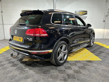 Used Volkswagen Touareg 2015 for sale - 76201315: Photo 4