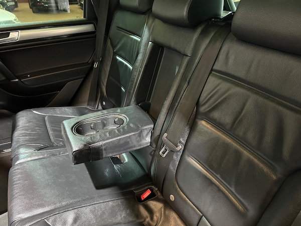 Used Volkswagen Touareg 2015 for sale - 76201315: Photo 56