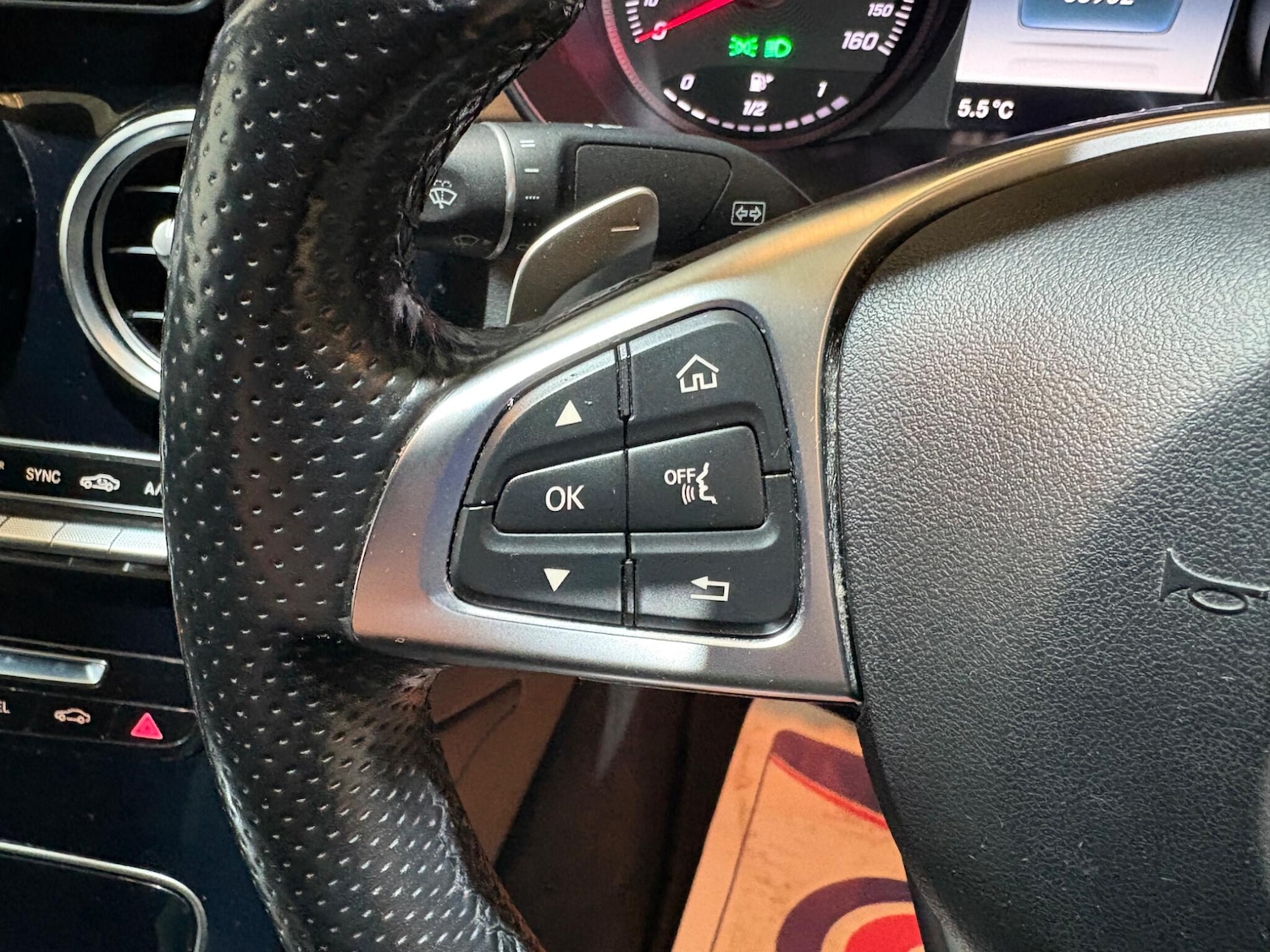 Used Mercedes-Benz GLC 2017 for sale - 76657643: Photo 38