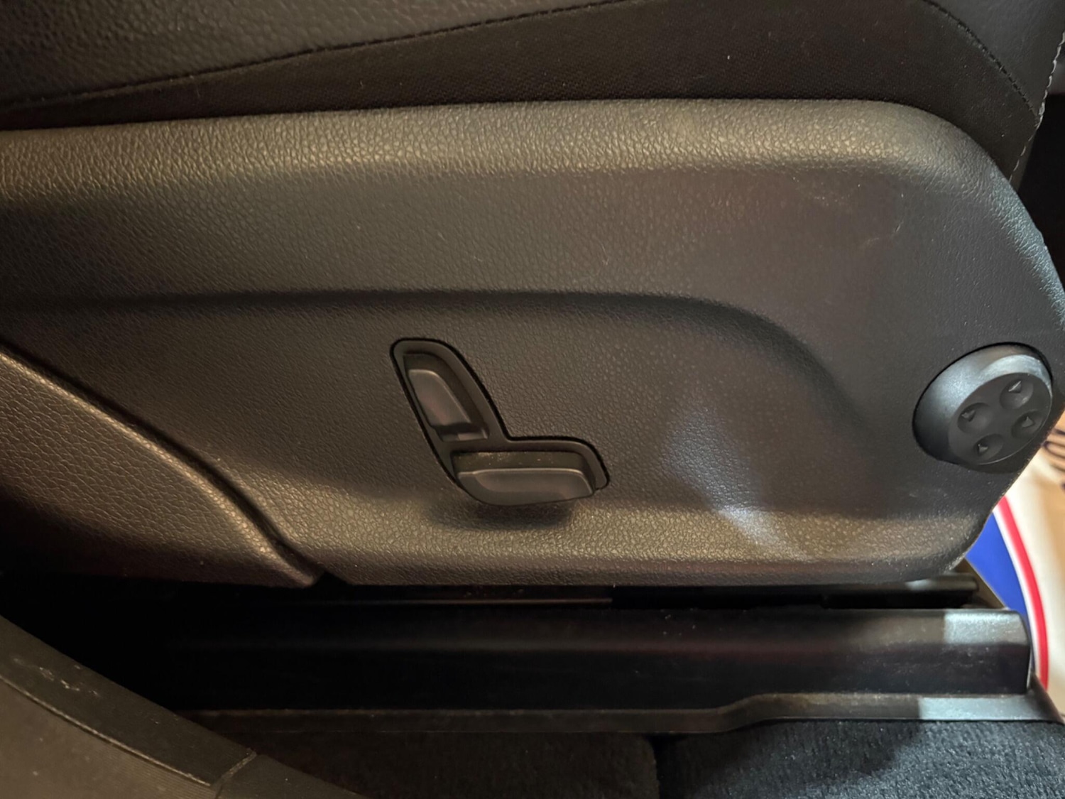 Used Mercedes-Benz GLC 2017 for sale - 76657643: Photo 41