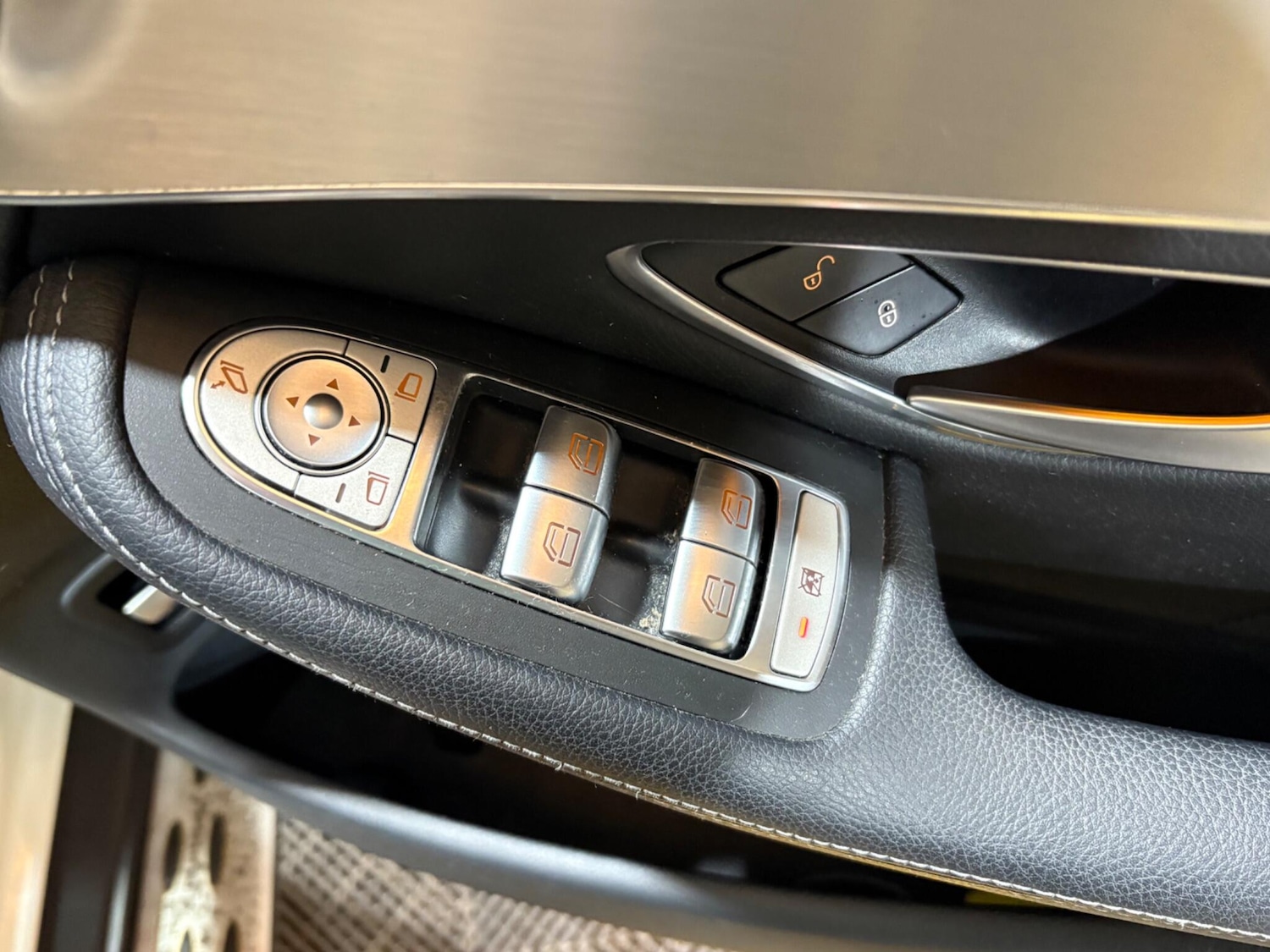 Used Mercedes-Benz GLC 2017 for sale - 76657643: Photo 44