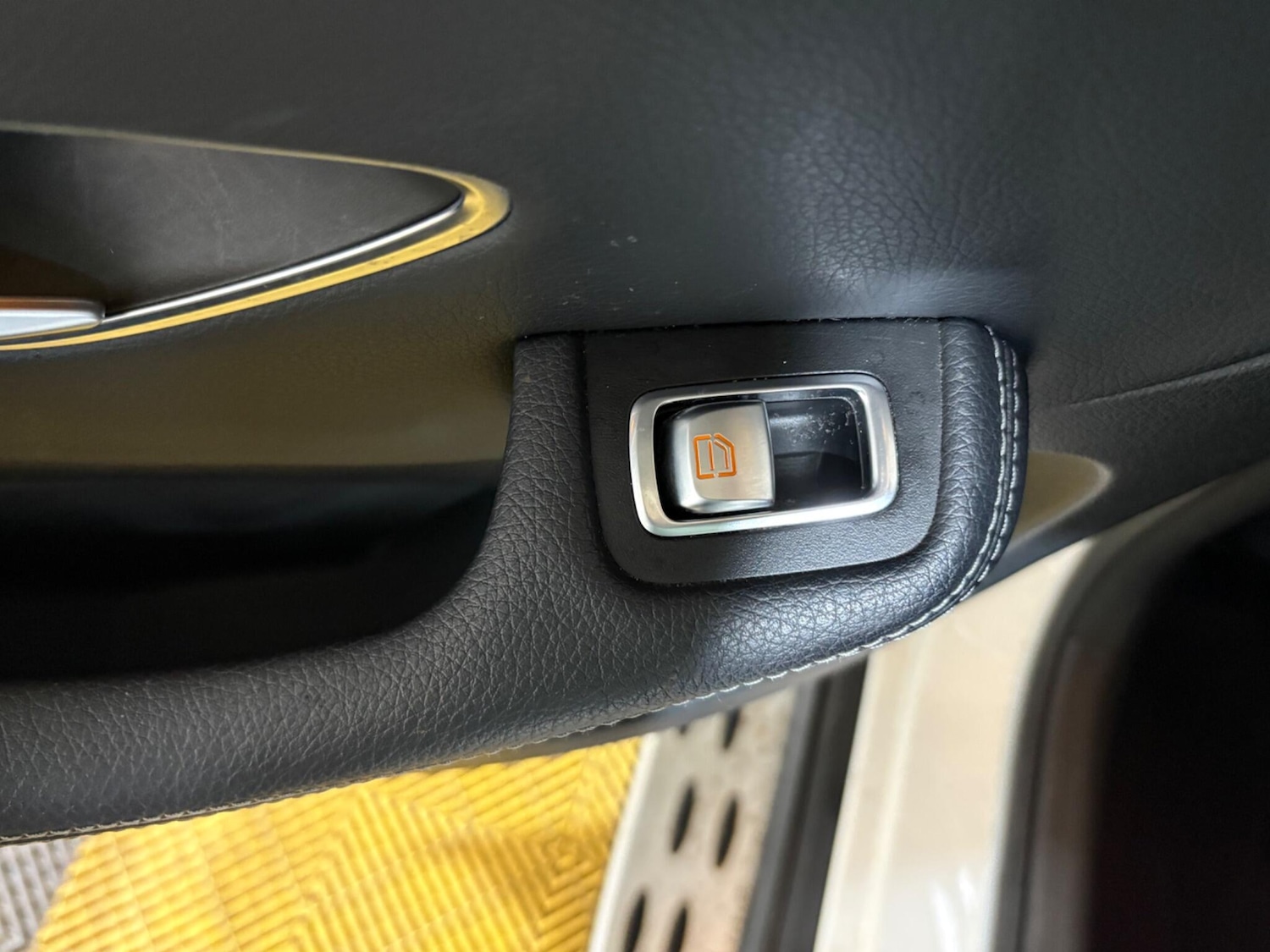 Used Mercedes-Benz GLC 2017 for sale - 76657643: Photo 70