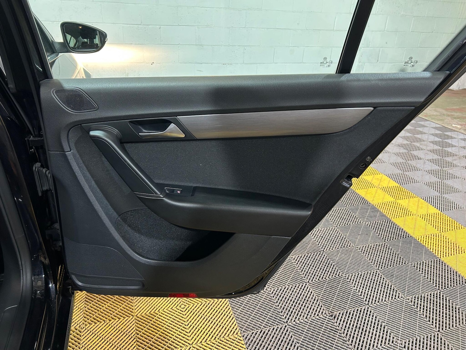 Used Volkswagen Passat 2014 for sale - 77091611: Photo 65