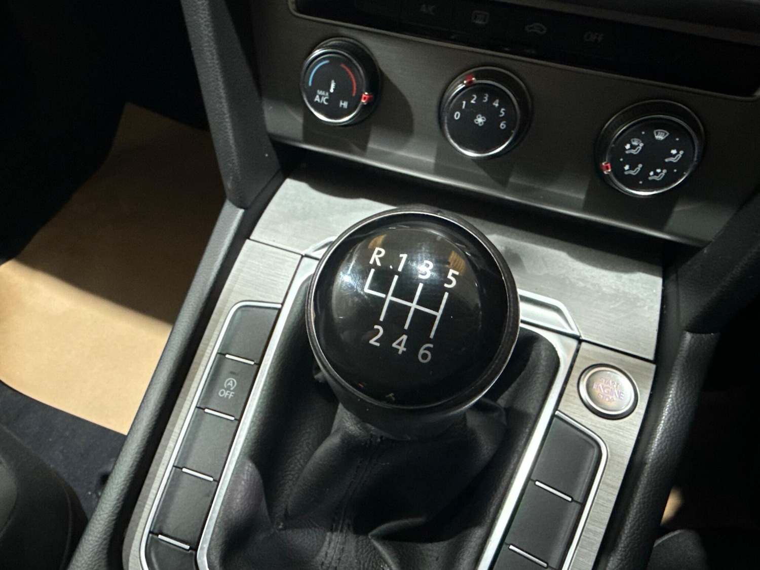 Used Volkswagen Passat 2015 for sale - 76849699: Photo 15