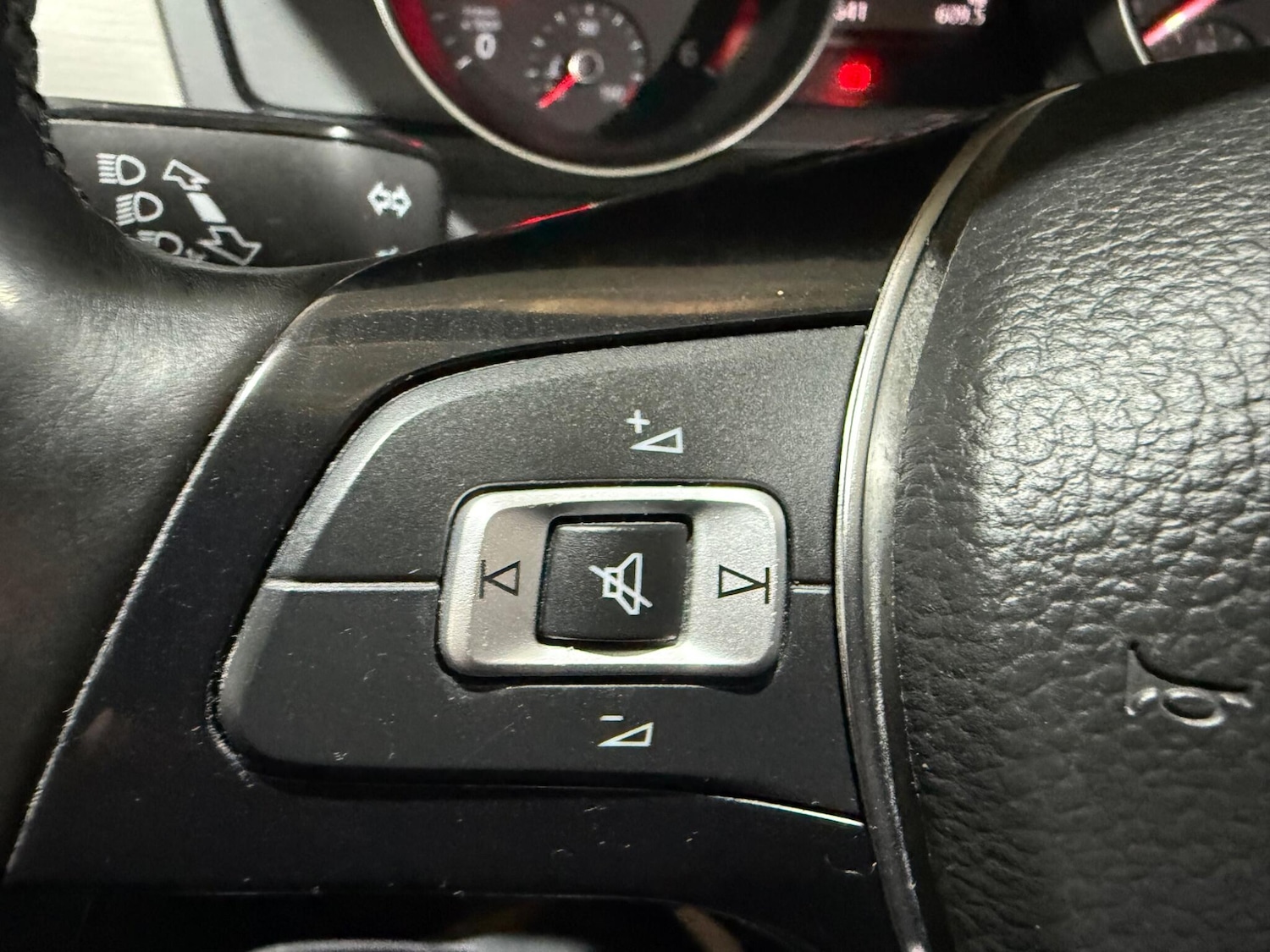 Used Volkswagen Passat 2015 for sale - 76849699: Photo 23