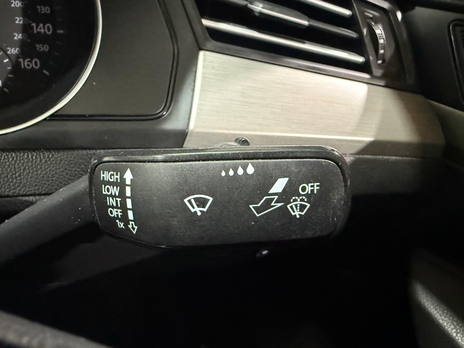 Used Volkswagen Passat 2015 for sale - 76849699: Photo 25