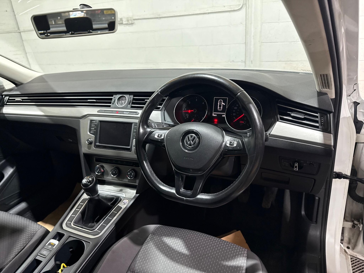 Used Volkswagen Passat 2015 for sale - 76849699: Photo 29