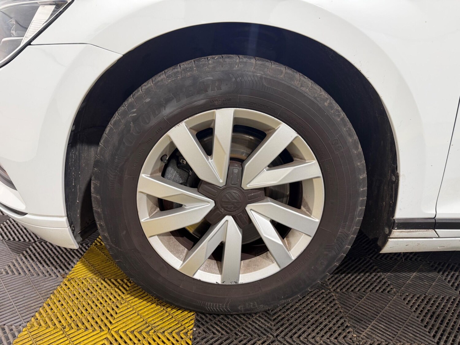 Used Volkswagen Passat 2015 for sale - 76849699: Photo 57