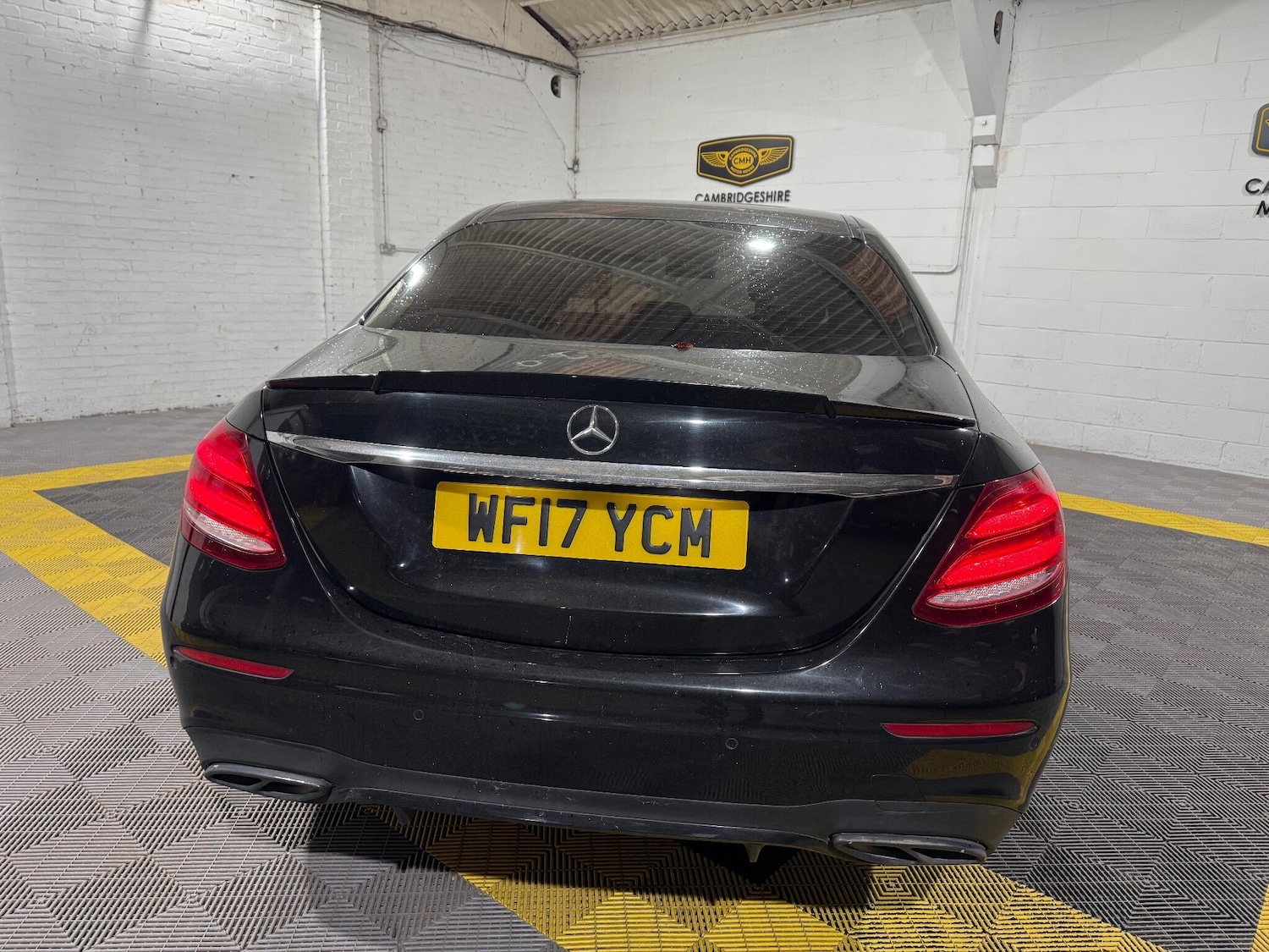 Used Mercedes-Benz E Class 2017 for sale - 76370894: Photo 2