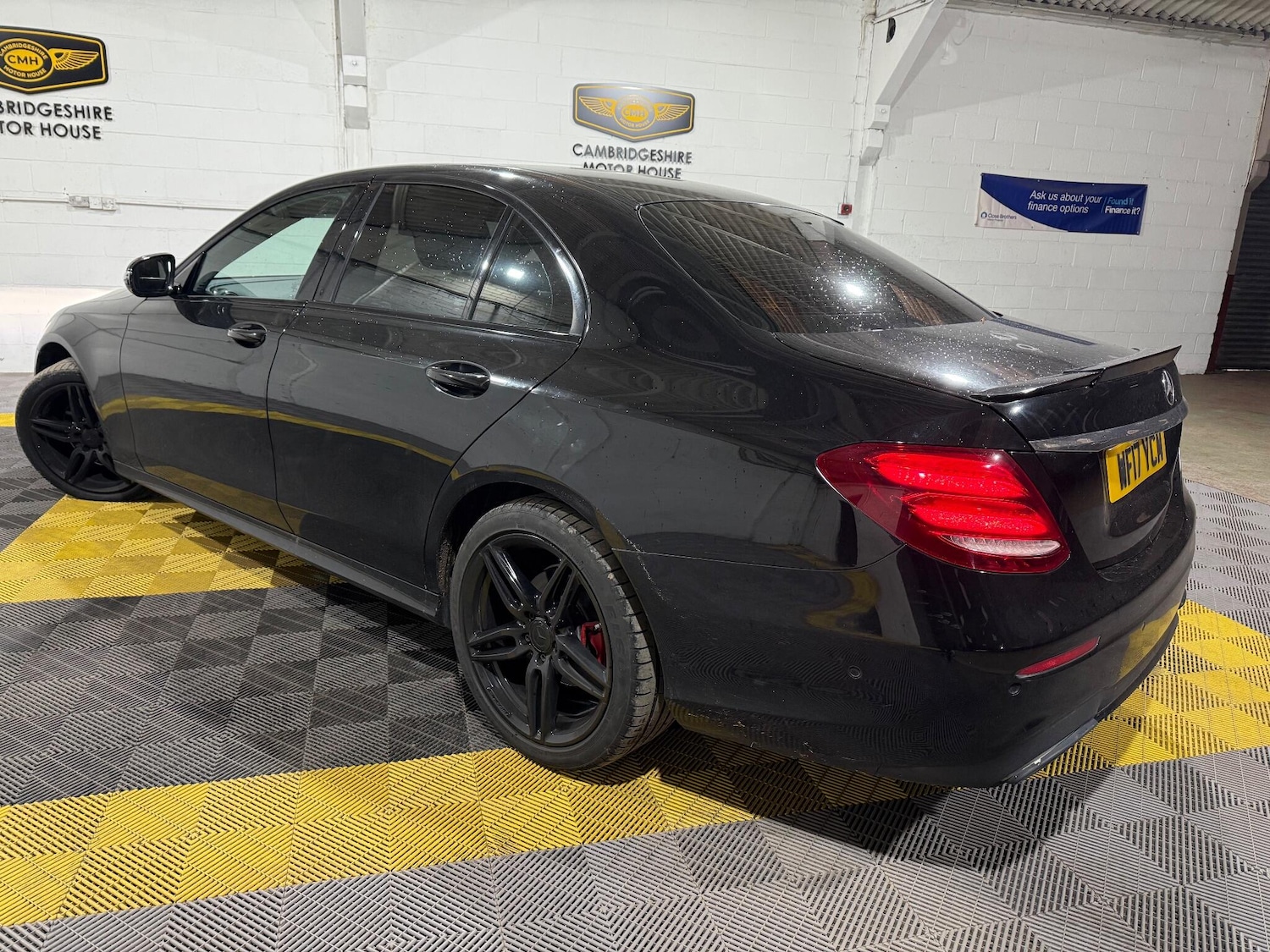 Used Mercedes-Benz E Class 2017 for sale - 76370894: Photo 9