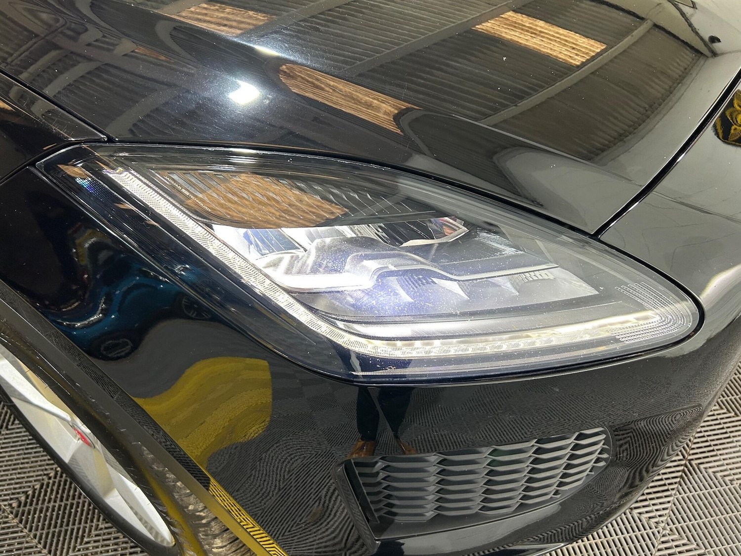 Used Jaguar E-Pace 2019 for sale - 76084643: Photo 16