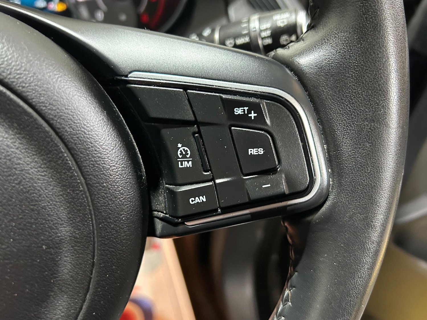 Used Jaguar E-Pace 2019 for sale - 76084643: Photo 35