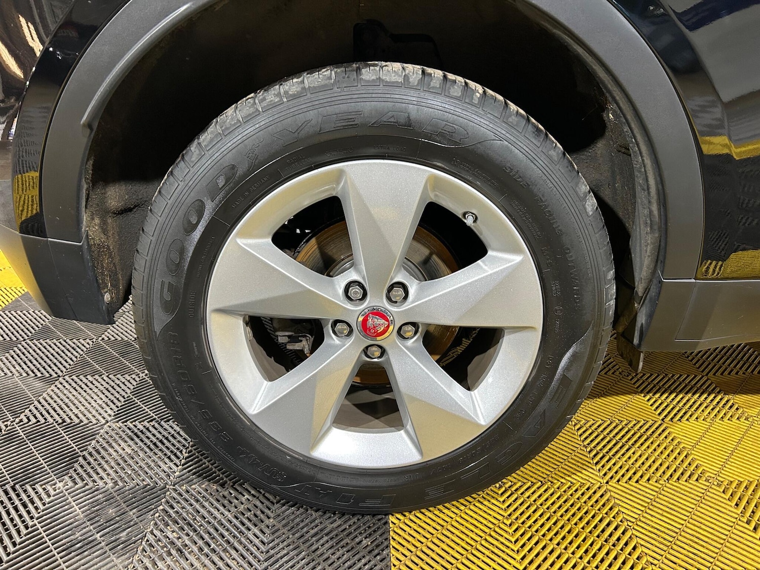 Used Jaguar E-Pace 2019 for sale - 76084643: Photo 42