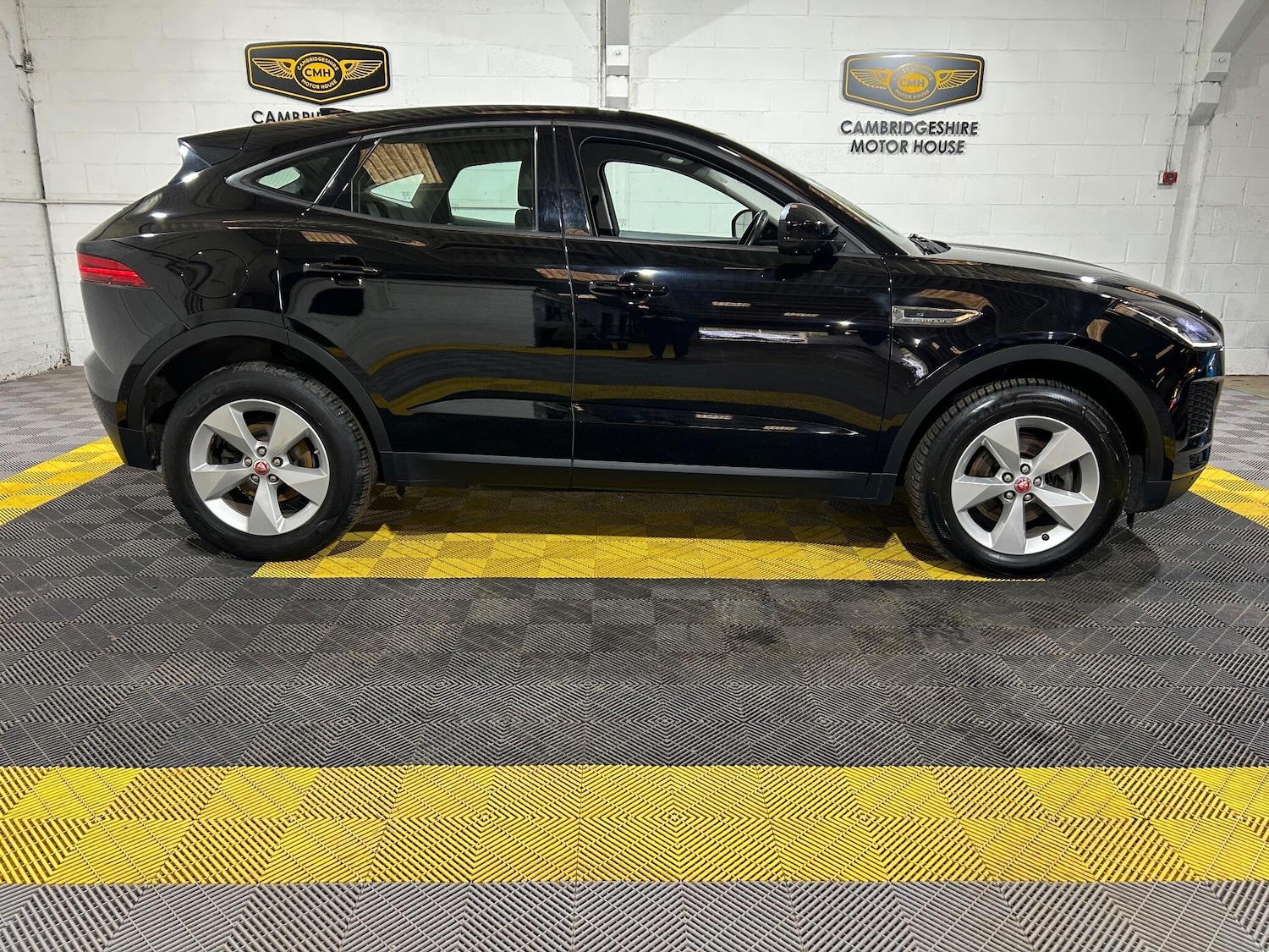 Used Jaguar E-Pace 2019 for sale - 76084643: Photo 65