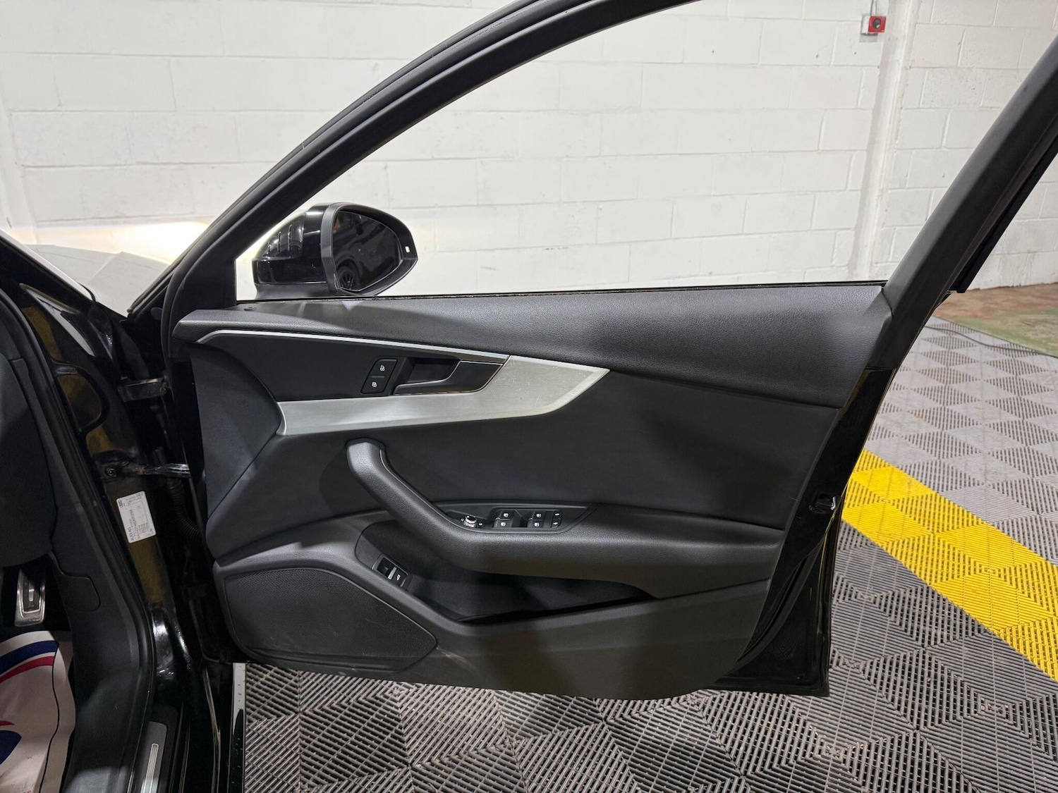 Used Audi A4 2016 for sale - 76498471: Photo 42