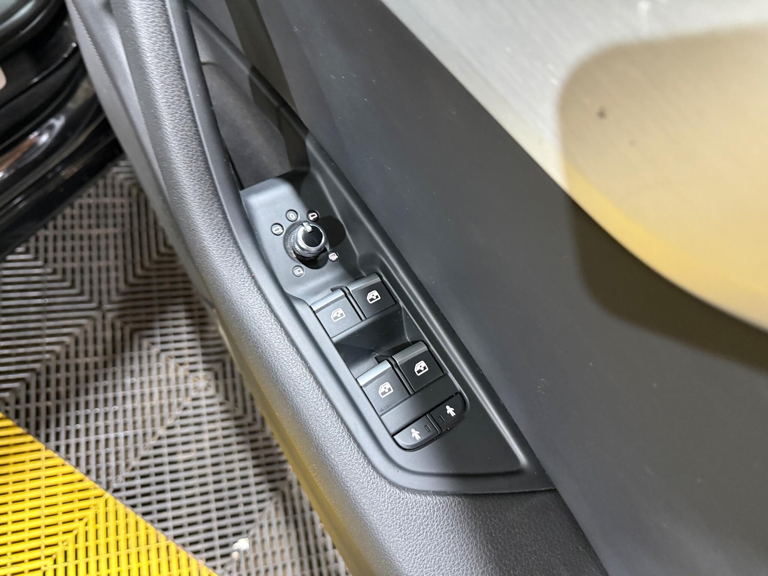 Used Audi A4 2016 for sale - 76498471: Photo 43