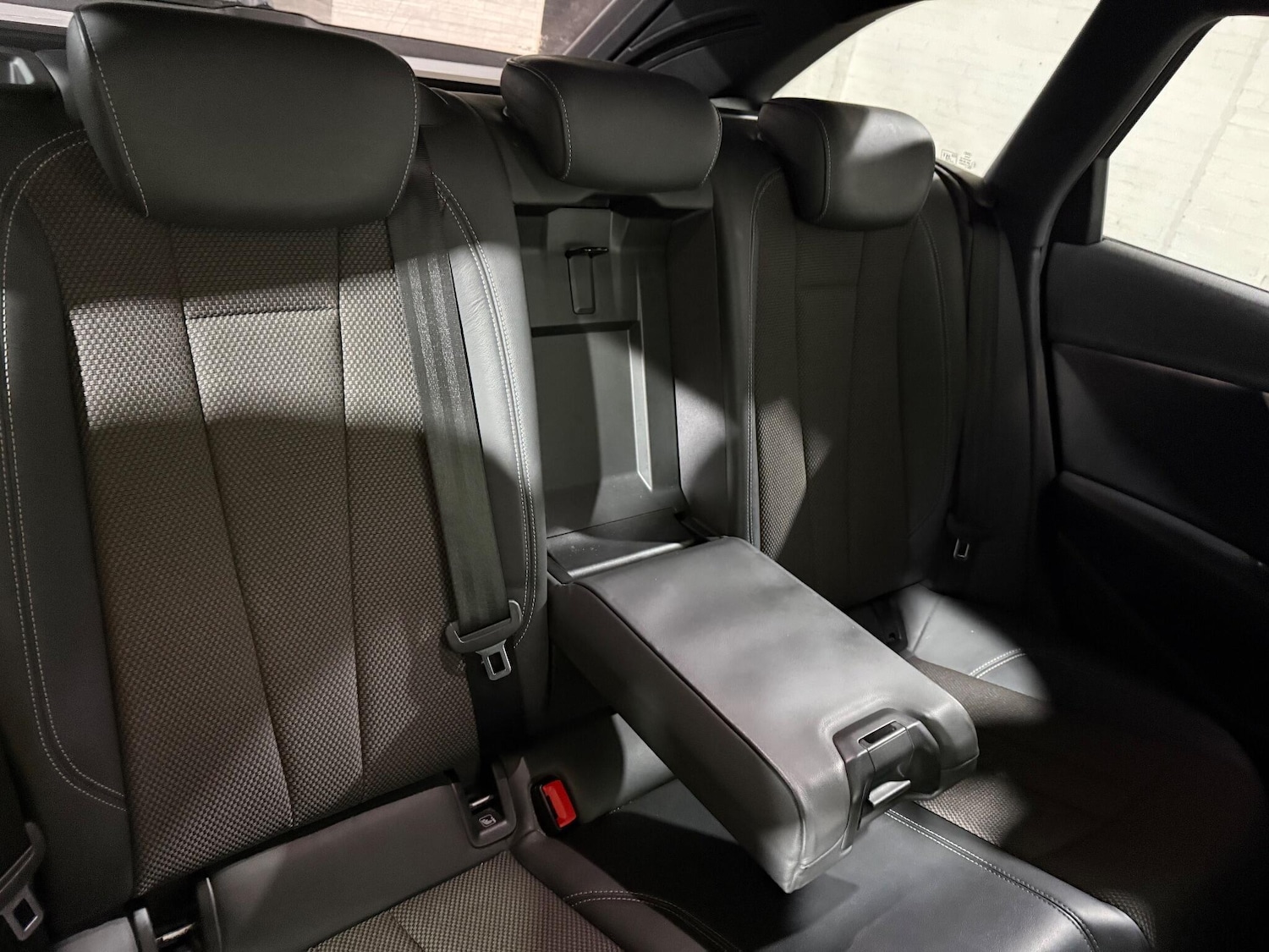 Used Audi A4 2016 for sale - 76498471: Photo 8