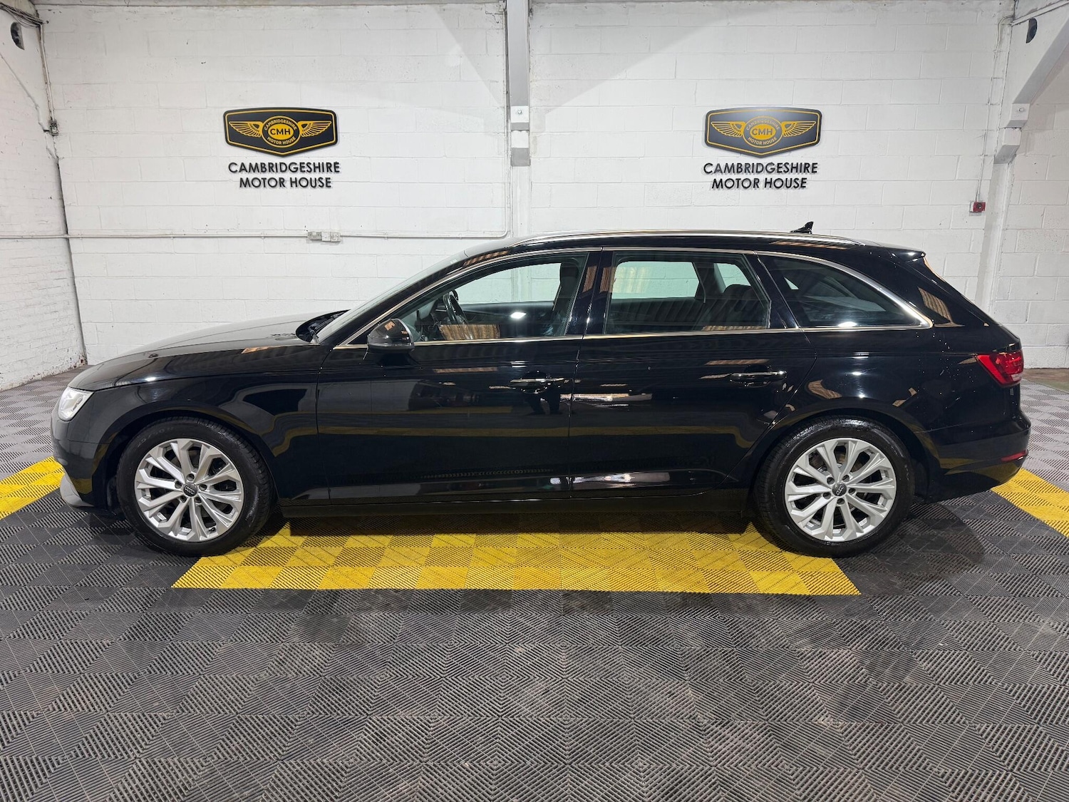 Used Audi A4 Avant 2017 for sale - 76306848: Photo 20