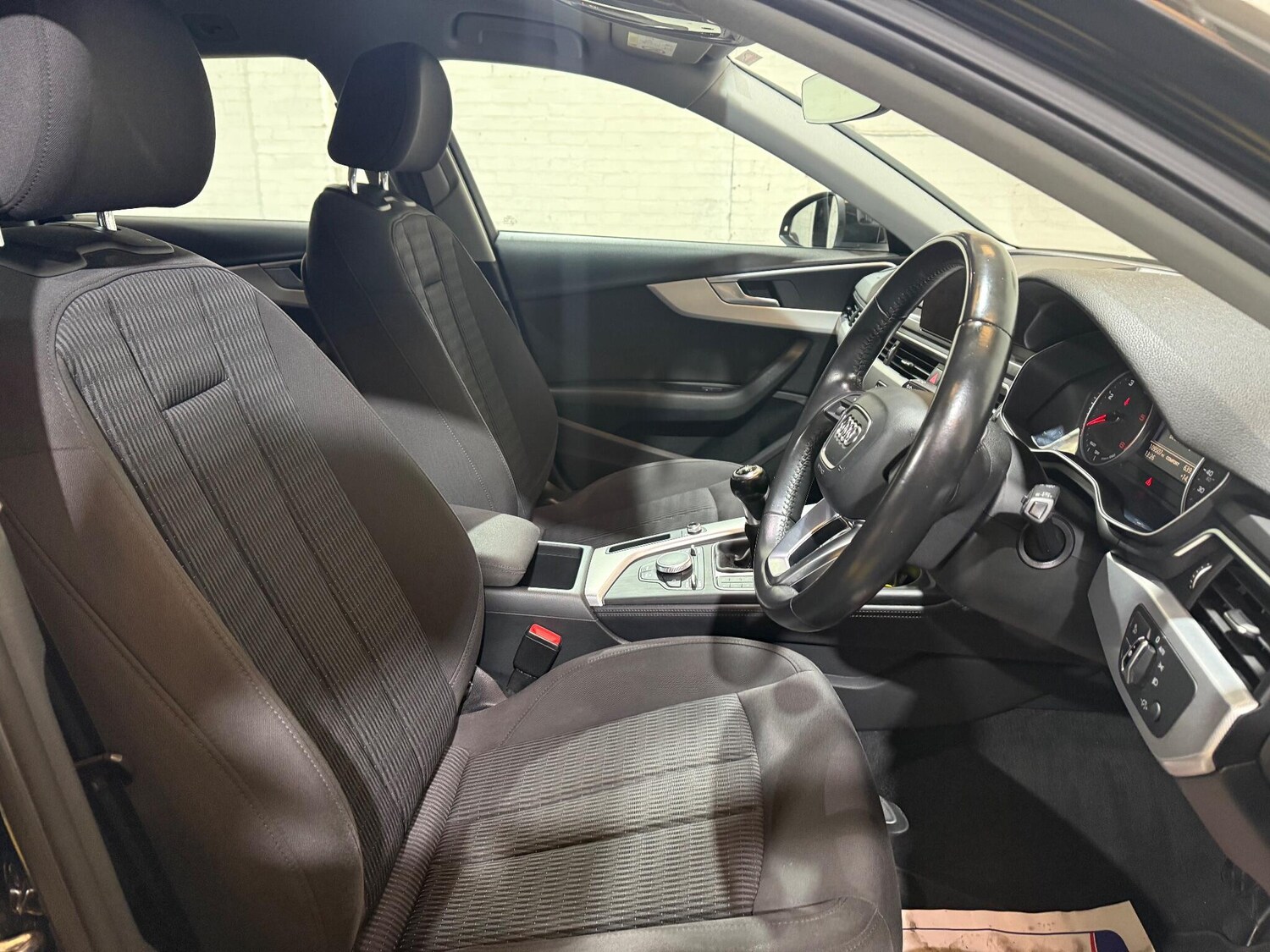 Used Audi A4 Avant 2017 for sale - 76306848: Photo 38