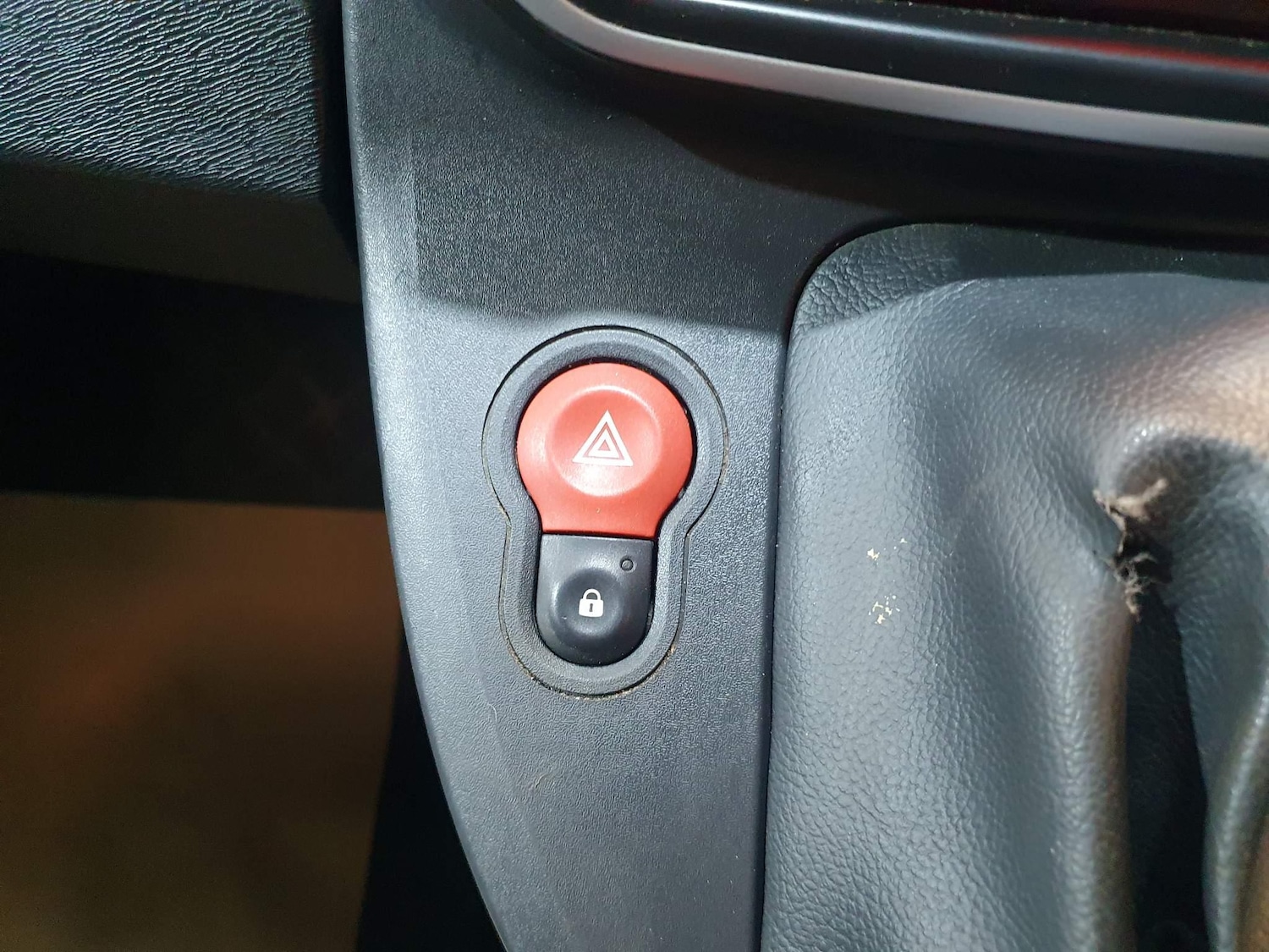 Used Renault Kangoo 2015 for sale - 76122457: Photo 20