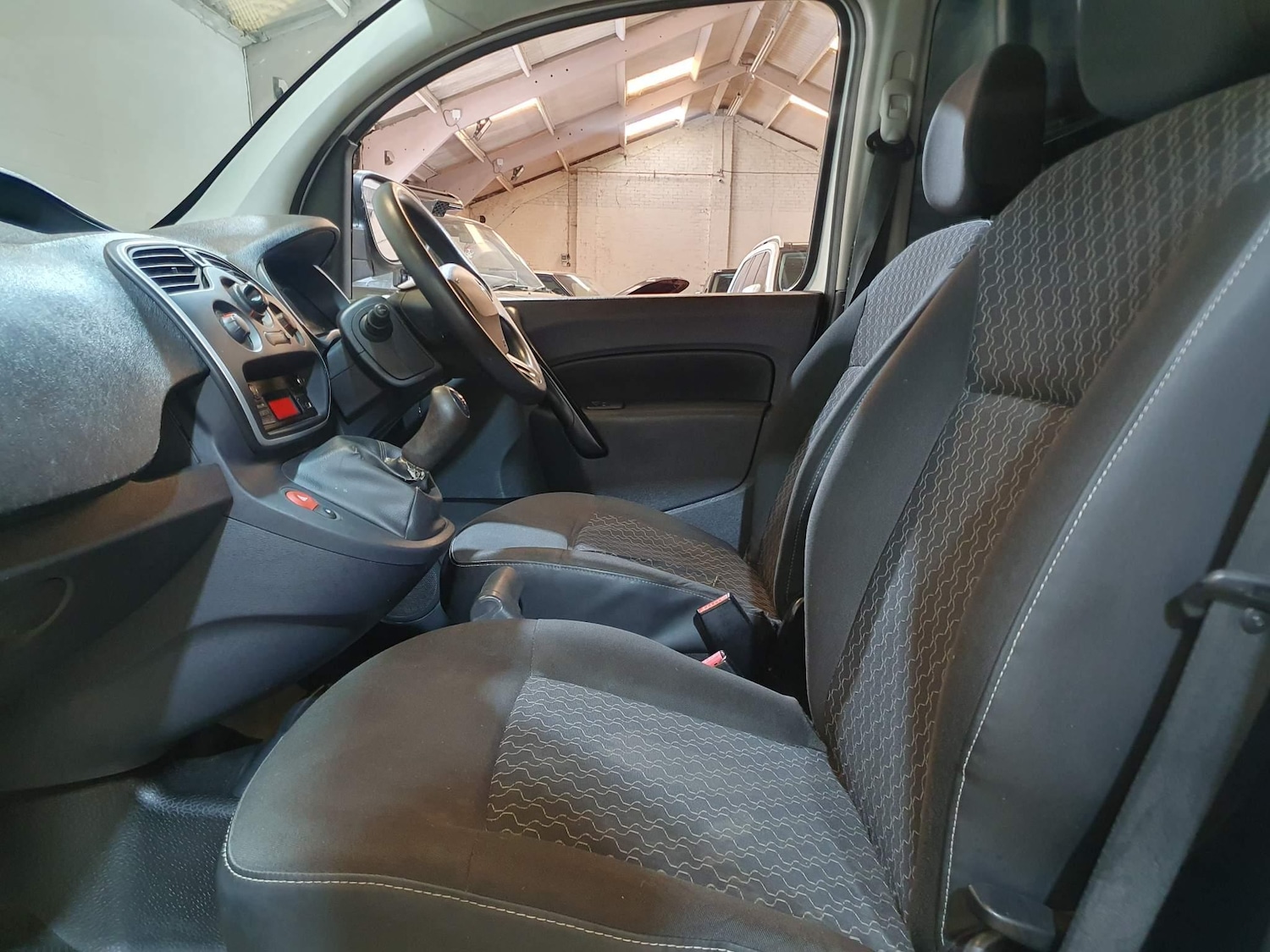 Used Renault Kangoo 2015 for sale - 76122457: Photo 5