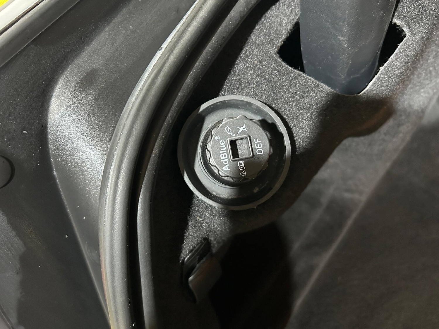 Used Jaguar XE 2019 for sale - 76513215: Photo 51