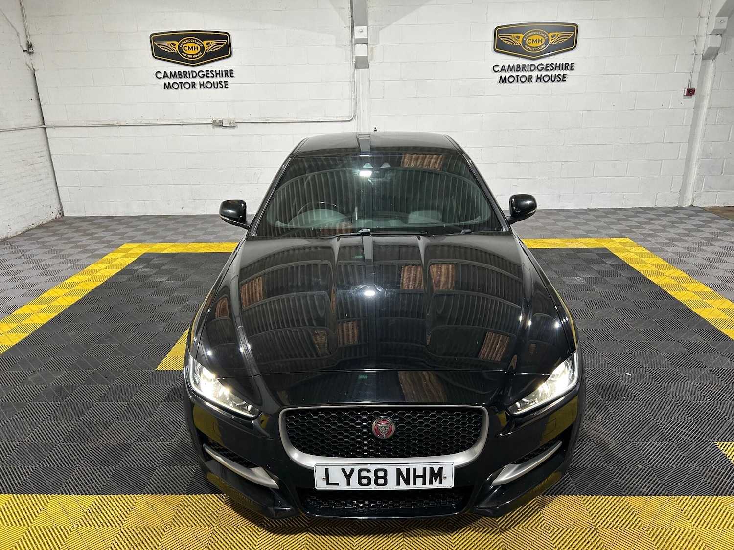 Used Jaguar XE 2019 for sale - 76513215: Photo 74