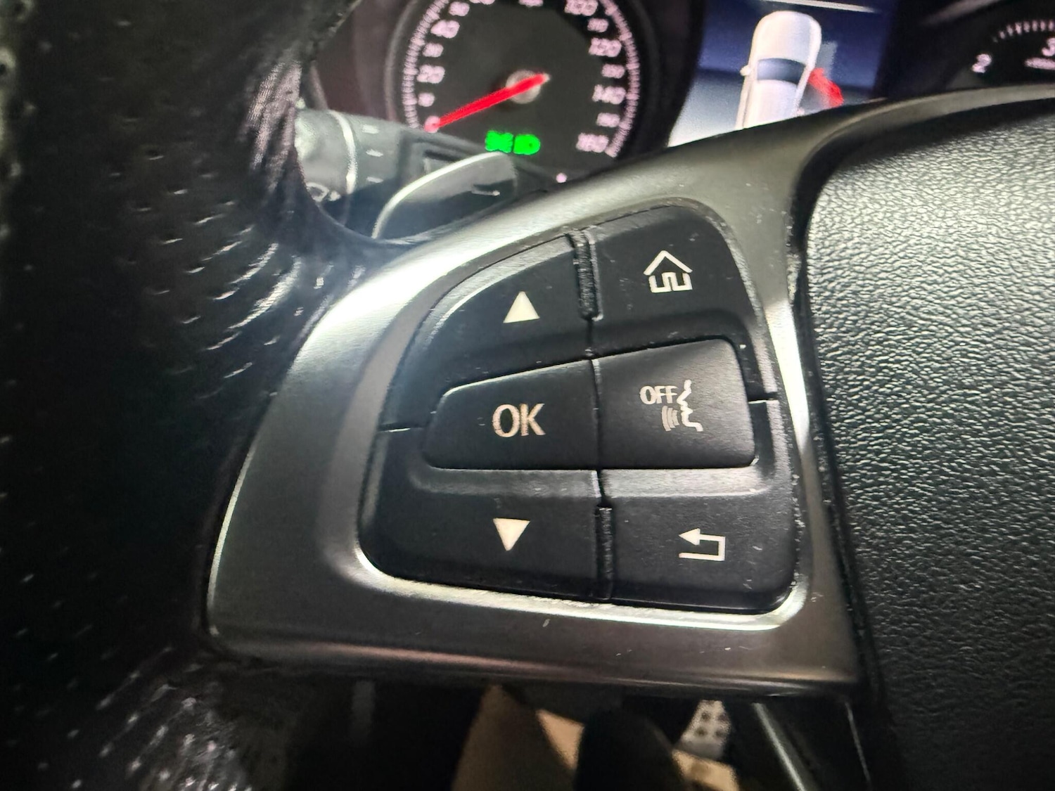 Used Mercedes-Benz GLC 2018 for sale - 77320533: Photo 26