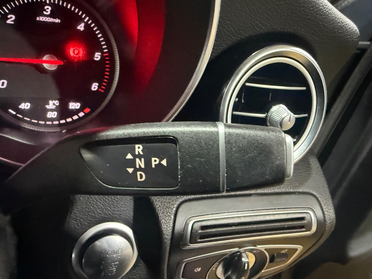 Used Mercedes-Benz GLC 2018 for sale - 77320533: Photo 27