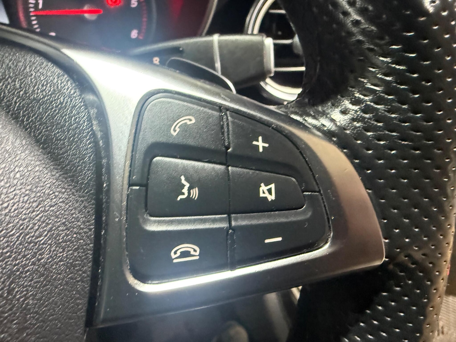 Used Mercedes-Benz GLC 2018 for sale - 77320533: Photo 31