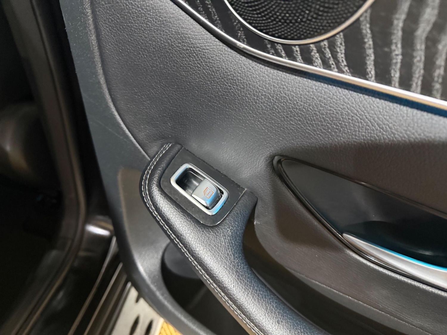 Used Mercedes-Benz GLC 2018 for sale - 77320533: Photo 44