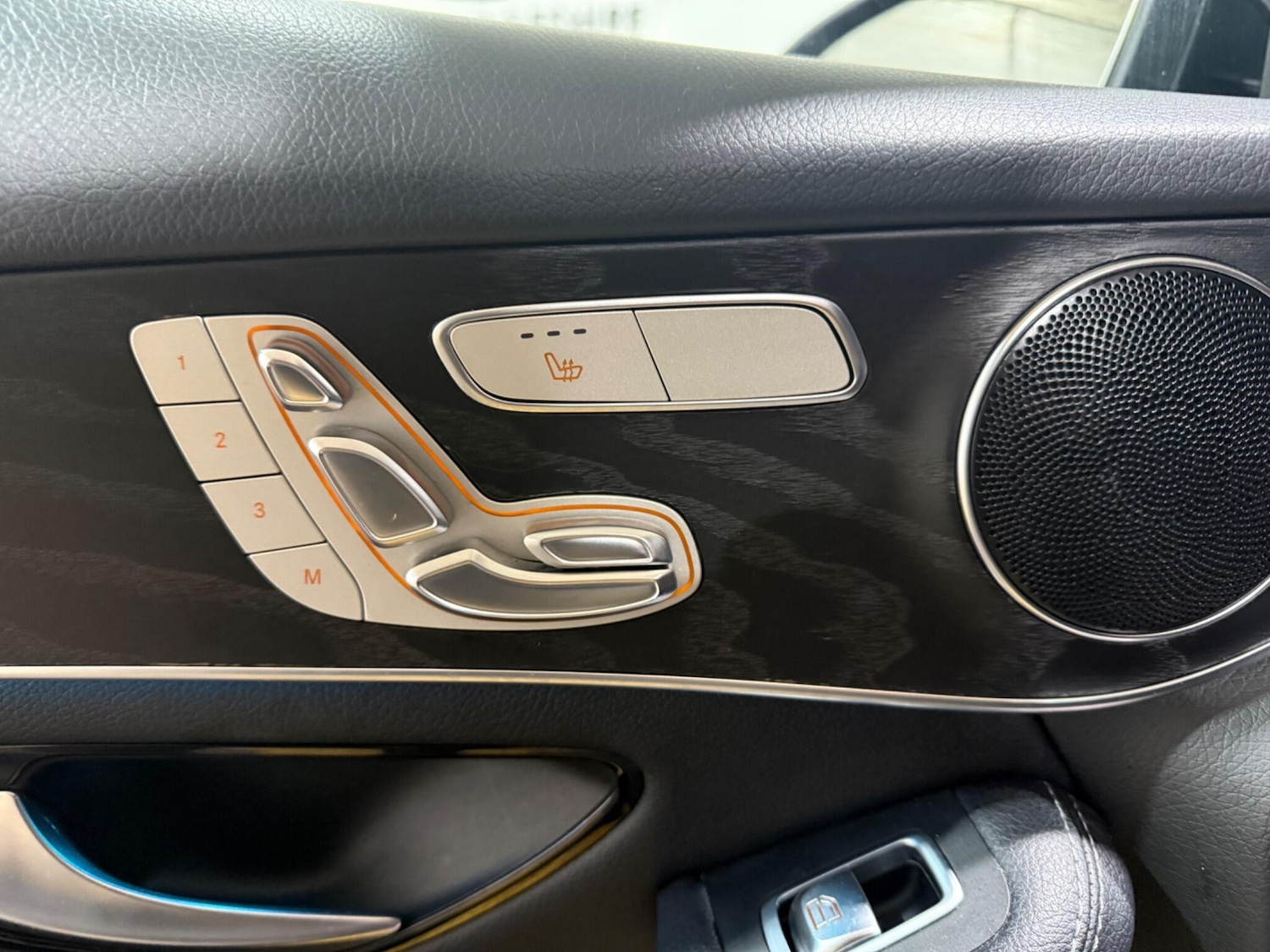 Used Mercedes-Benz GLC 2018 for sale - 77320533: Photo 55