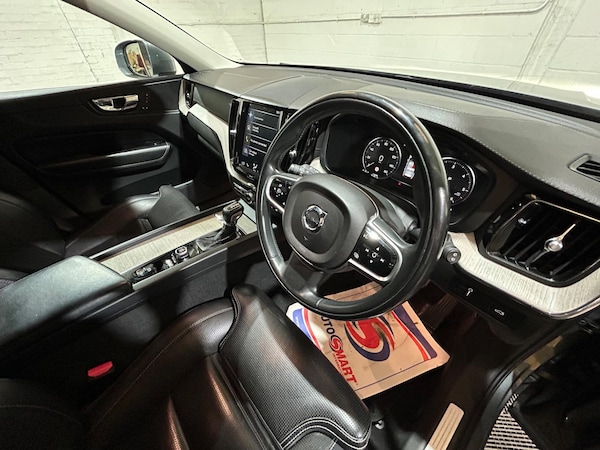 Used Volvo XC60 2018 for sale - 75350761: Photo 32