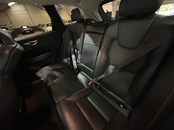 Used Volvo XC60 2018 for sale - 75350761: Photo 51