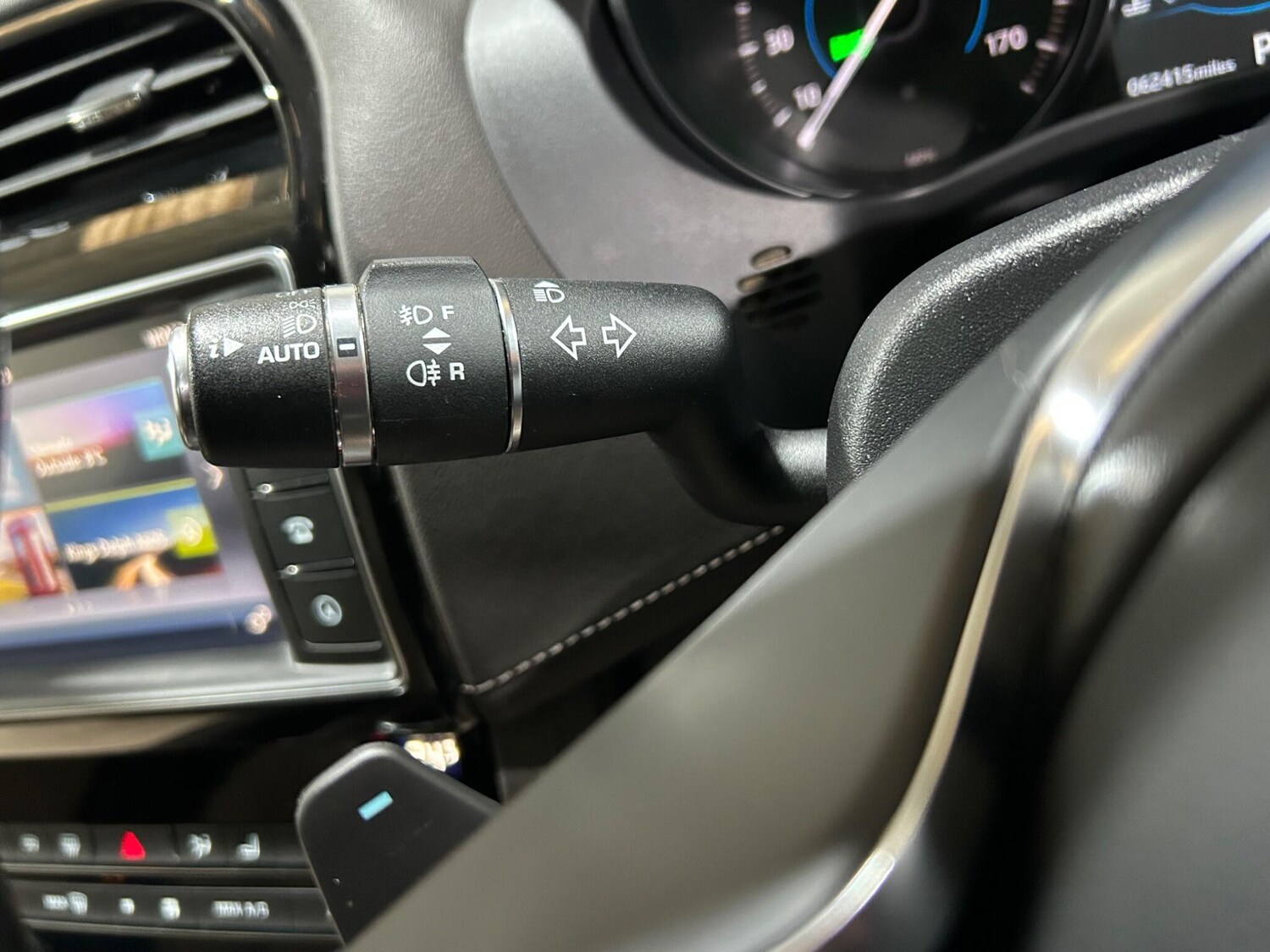 Used Jaguar F-Pace 2018 for sale - 77358649: Photo 30