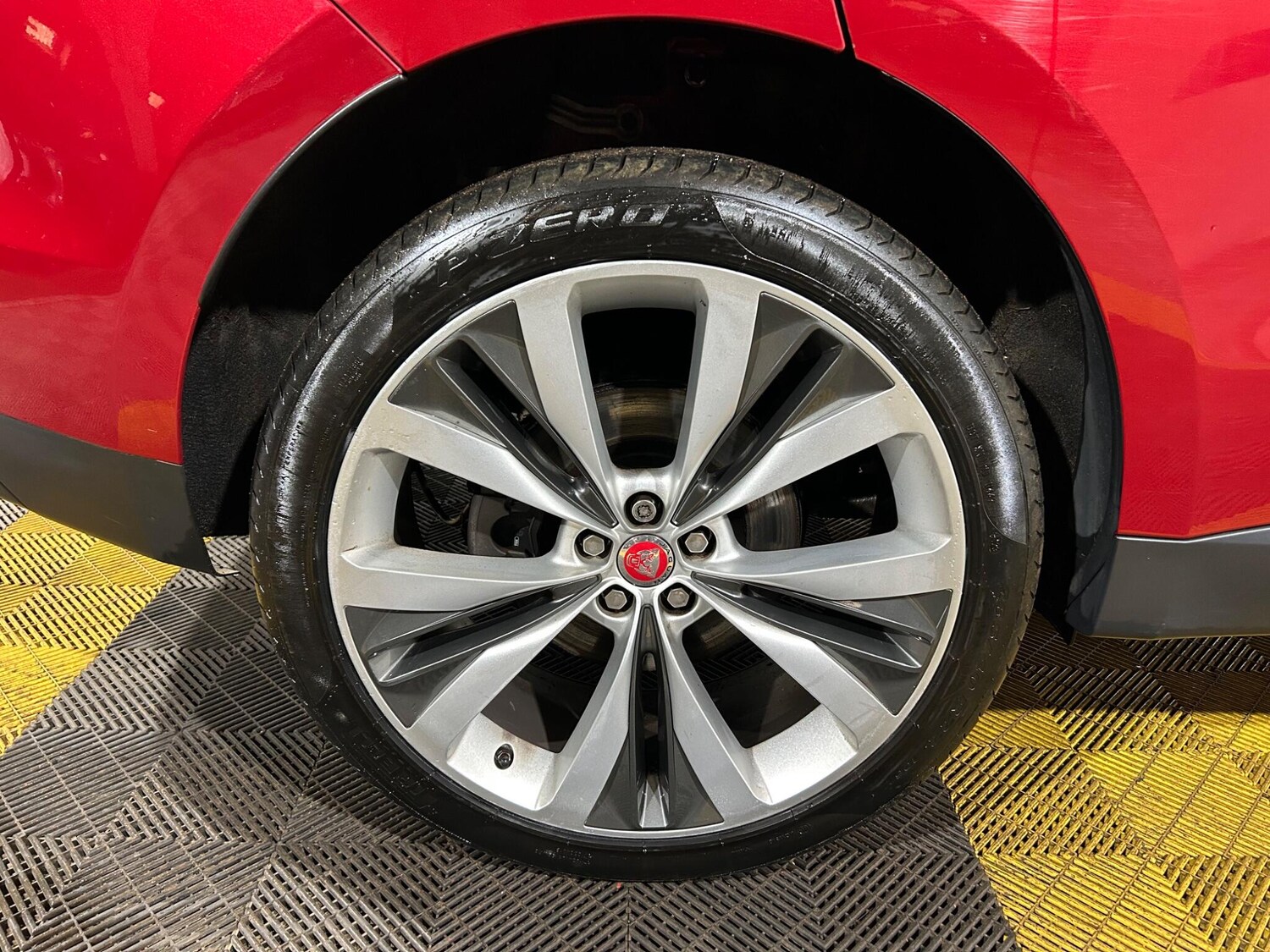 Used Jaguar F-Pace 2018 for sale - 77358649: Photo 31