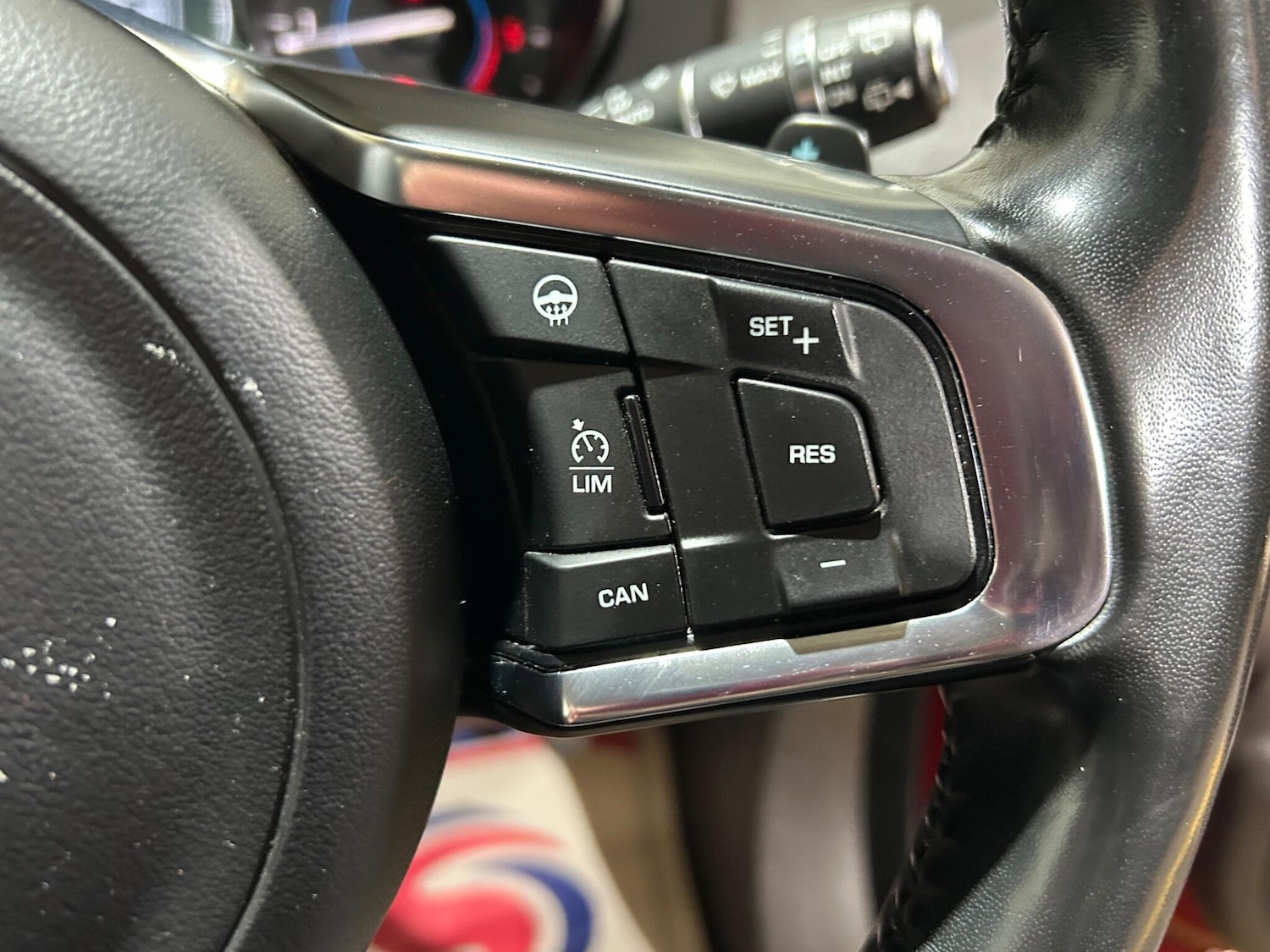 Used Jaguar F-Pace 2018 for sale - 77358649: Photo 33