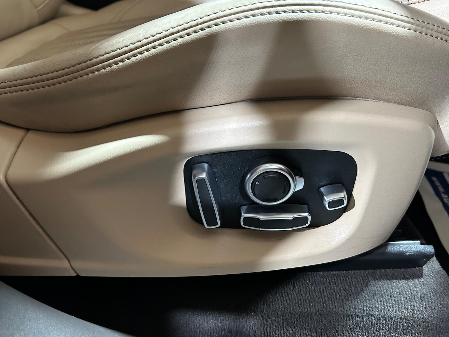 Used Jaguar F-Pace 2018 for sale - 77358649: Photo 37