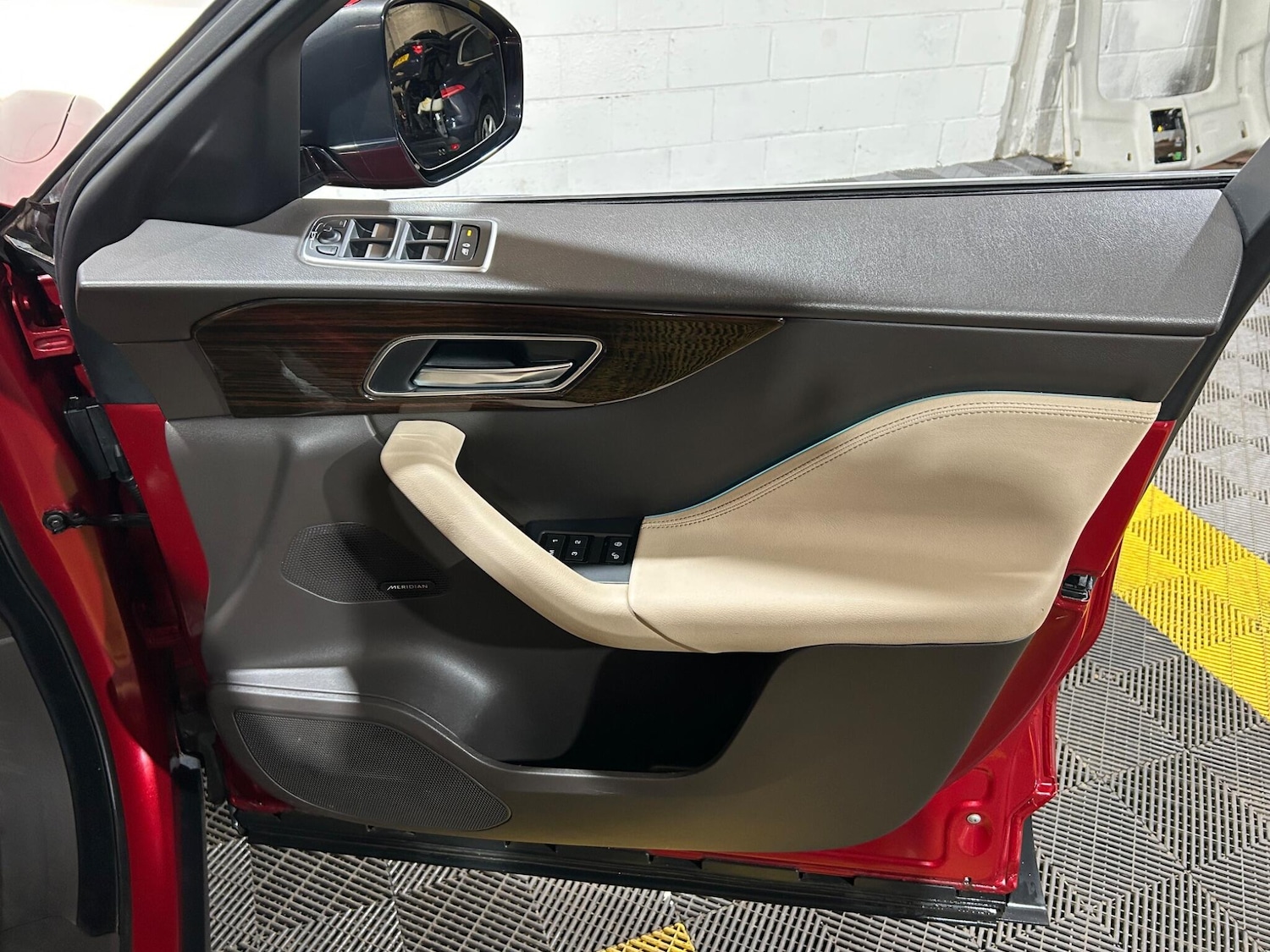 Used Jaguar F-Pace 2018 for sale - 77358649: Photo 44