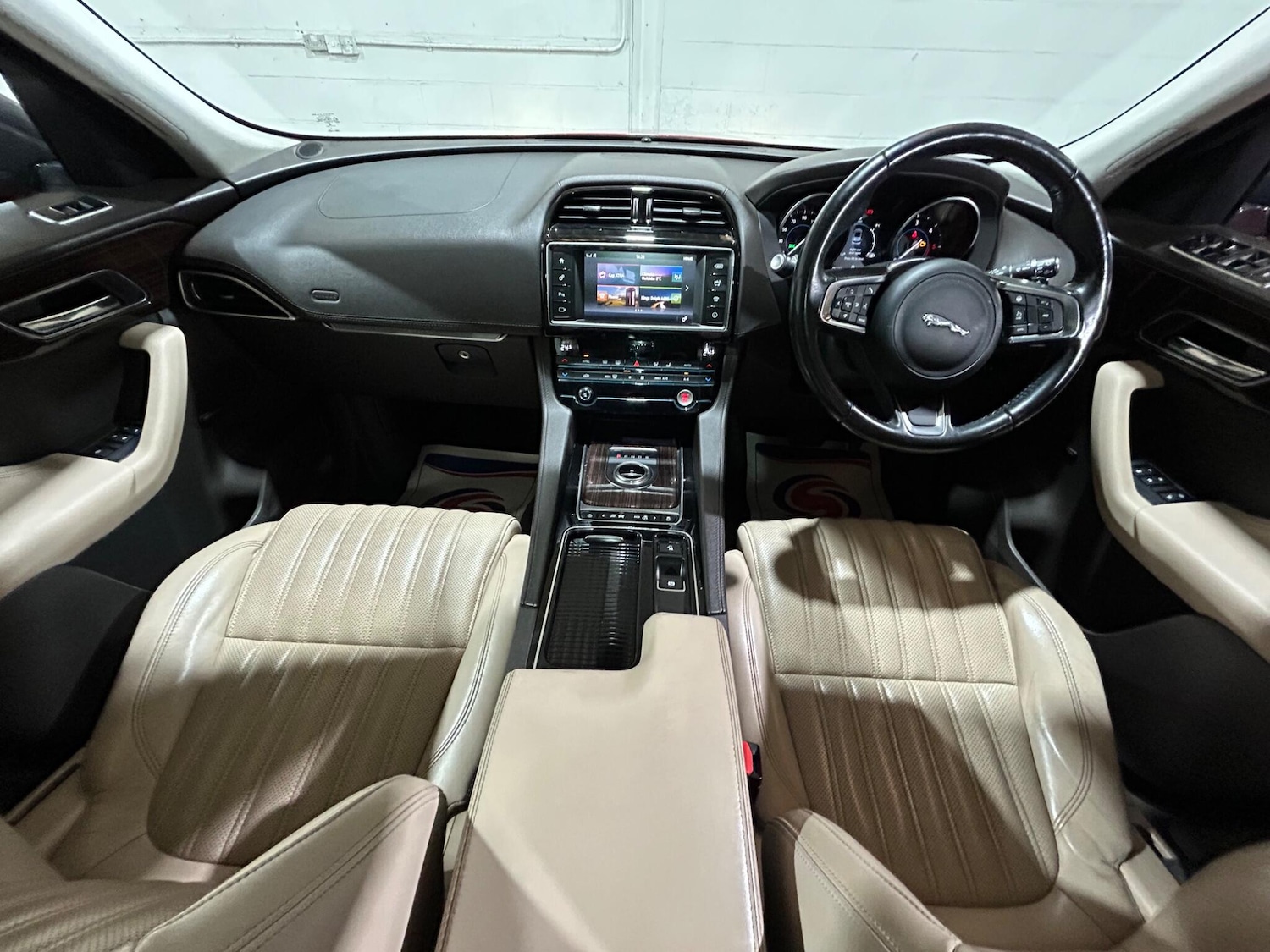 Used Jaguar F-Pace 2018 for sale - 77358649: Photo 46