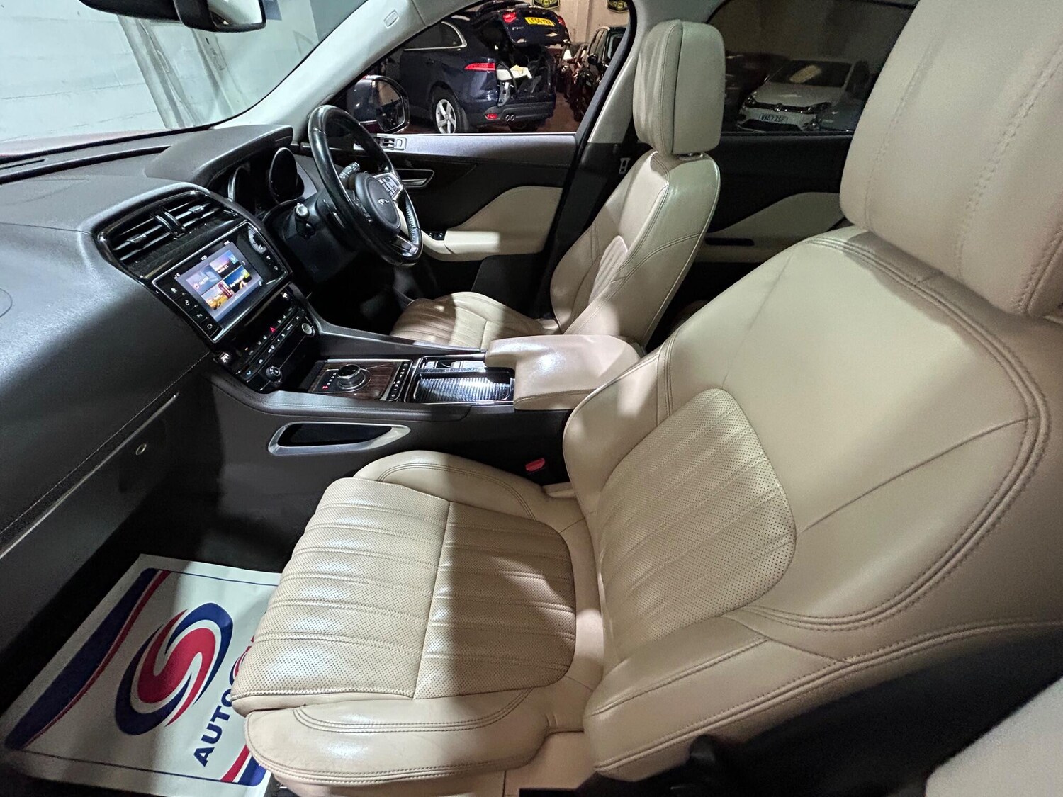 Used Jaguar F-Pace 2018 for sale - 77358649: Photo 70