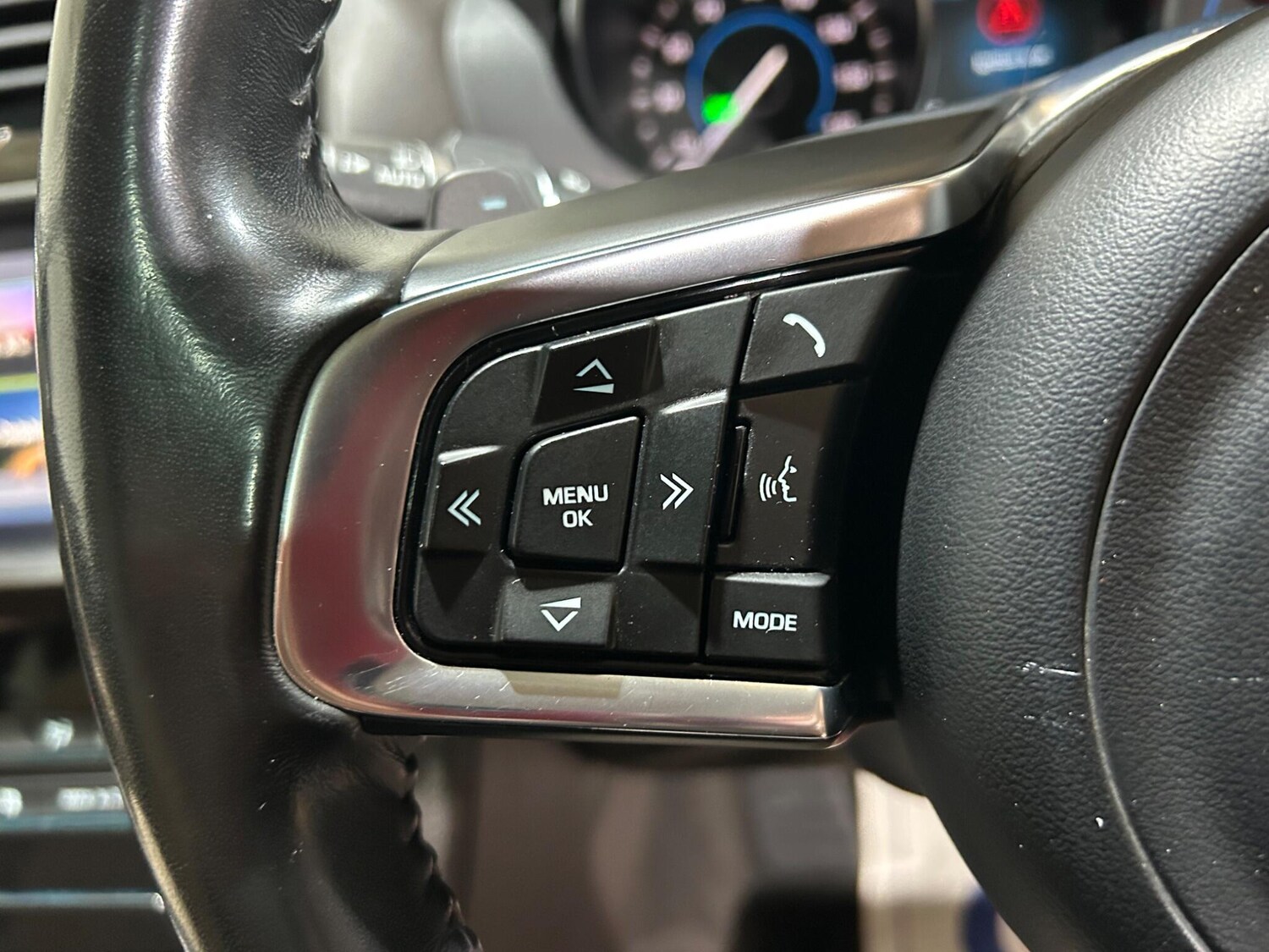 Used Jaguar F-Pace 2018 for sale - 77358649: Photo 80