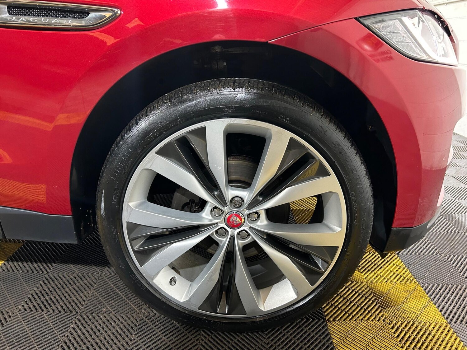 Used Jaguar F-Pace 2018 for sale - 77358649: Photo 81