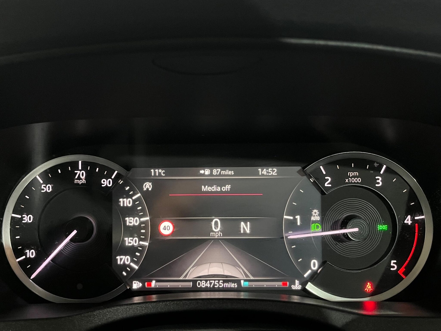 Used Jaguar XE 2019 for sale - 76307044: Photo 10