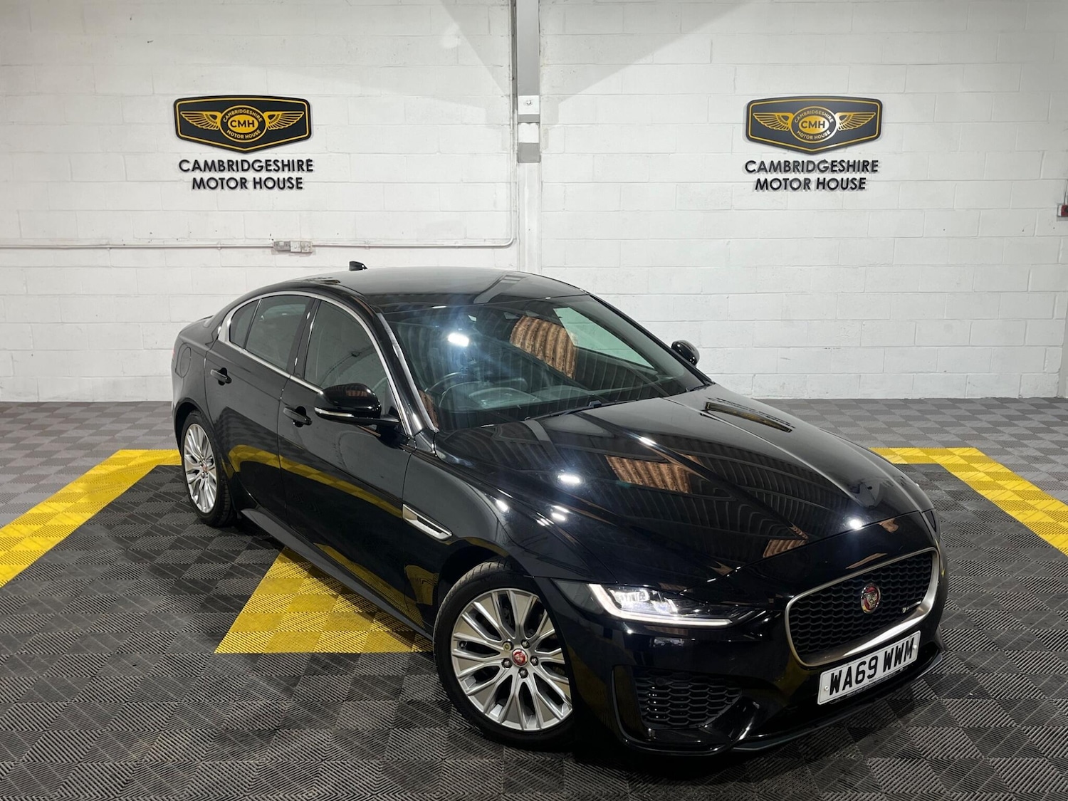 Used Jaguar XE 2019 for sale - 76307044: Photo 18