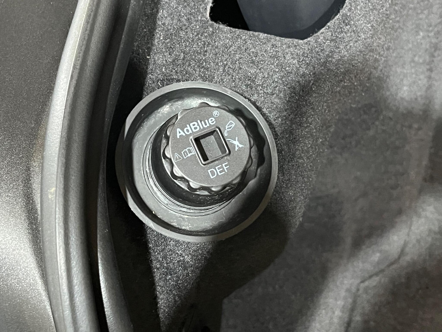 Used Jaguar XE 2019 for sale - 76307044: Photo 20