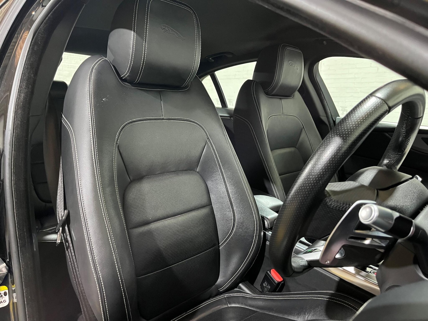 Used Jaguar XE 2019 for sale - 76307044: Photo 23