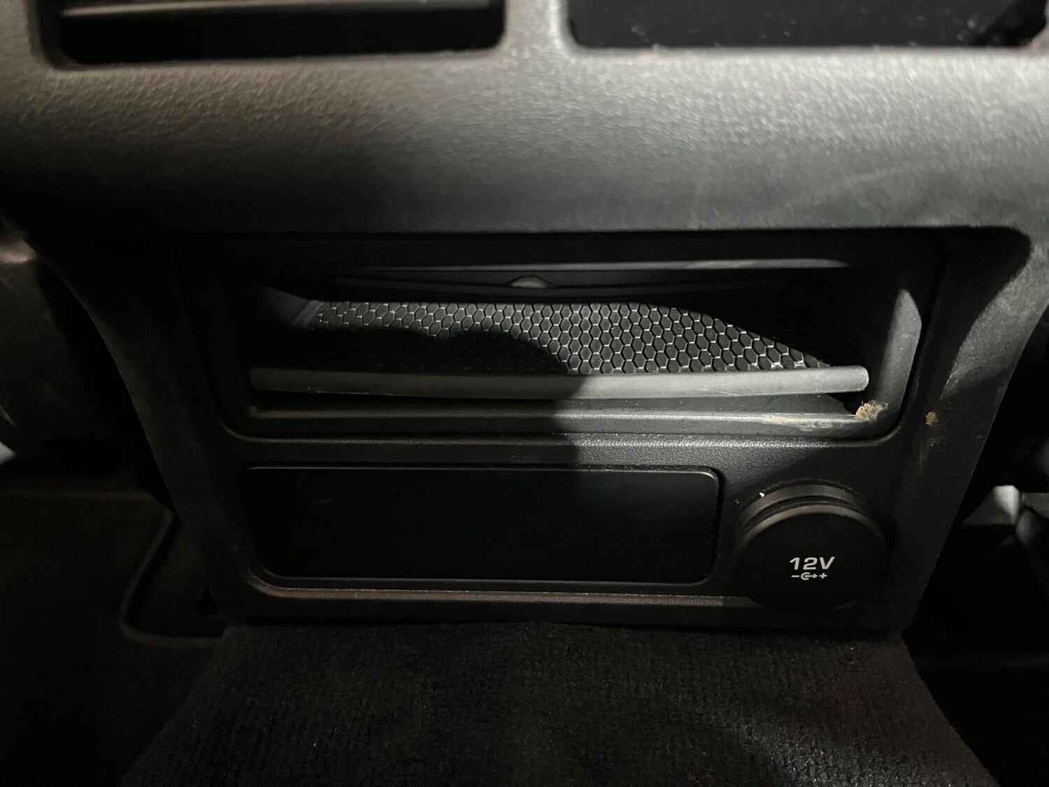 Used Jaguar XE 2019 for sale - 76307044: Photo 30