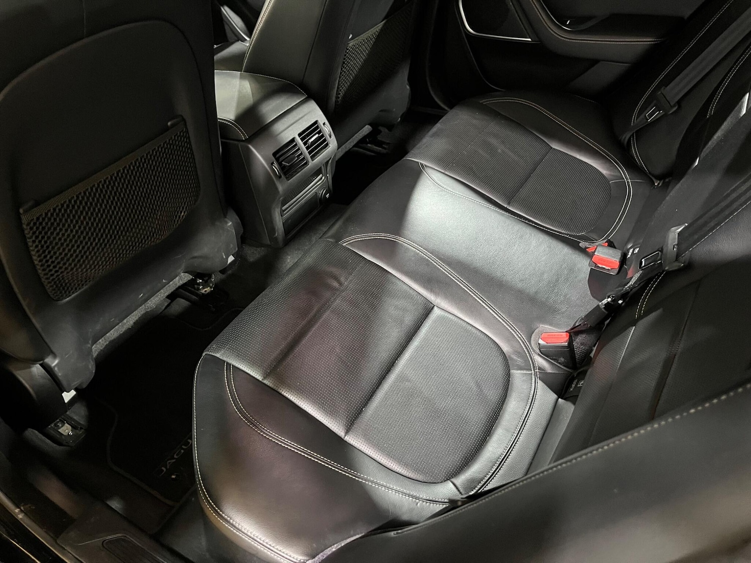 Used Jaguar XE 2019 for sale - 76307044: Photo 33