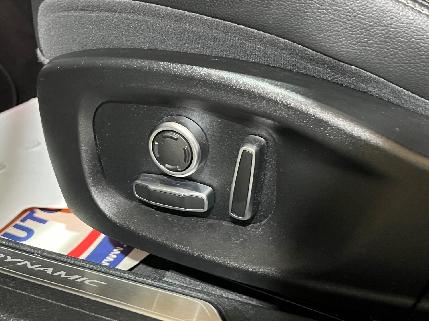 Used Jaguar XE 2019 for sale - 76307044: Photo 36